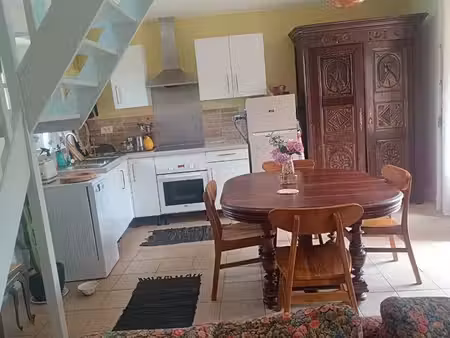 charmante maison en pierre idéalement située