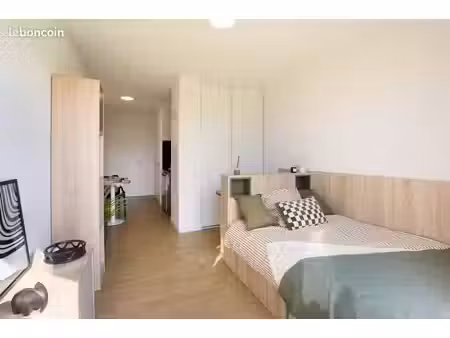 appartement 1 pièce 27 m²