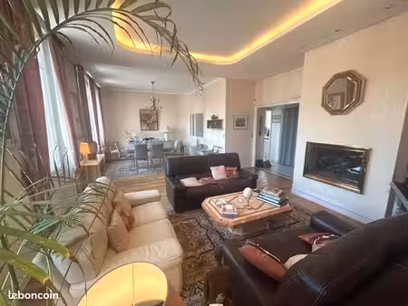 appartement 5 pièces 195 m²
