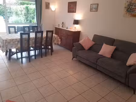 appartement de 3 chambres en rez-de-jardin