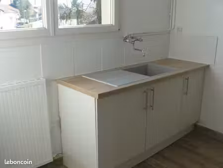 vend appartement rsd st jacques