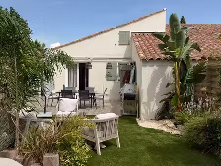 location maison 39 m jardin + jaccuzi (2 mois)