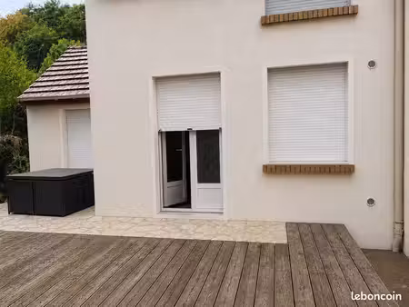 loue 2 pièces terrasse grand jardin