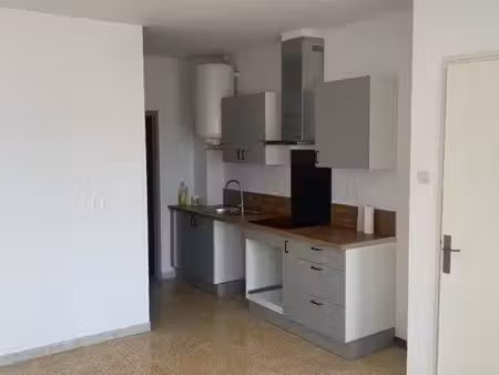 location appartement t2 non meublé à l’année