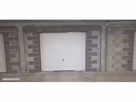 garage sécurisé st pierre la mer de 21m²