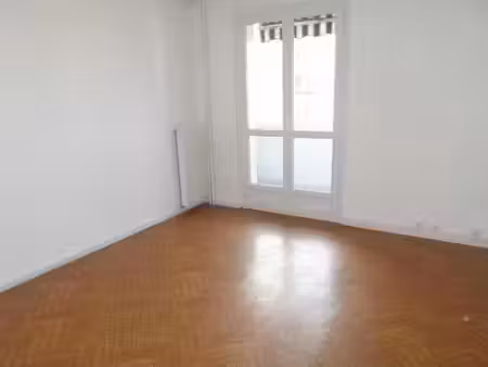 location appartement 3 pièces 49 m² à villeurbanne (69100), 715 €