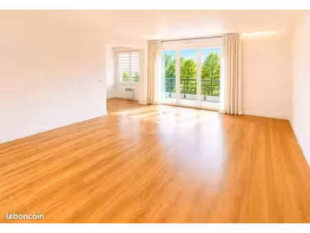 appartement 3 pièces 77 m²