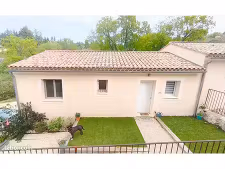 maison récente t3 avec extérieurs