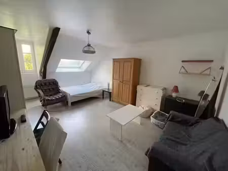 location meublée appartement 1 pièce 27 m² à vannes (56000), 505 €