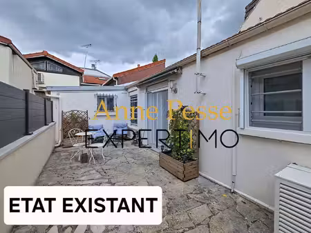 maison rénovée avec cour et climatisation