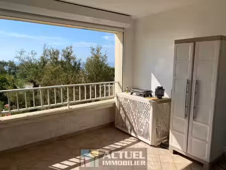 agde 2 pièces meublé avec terrasse & vue mer