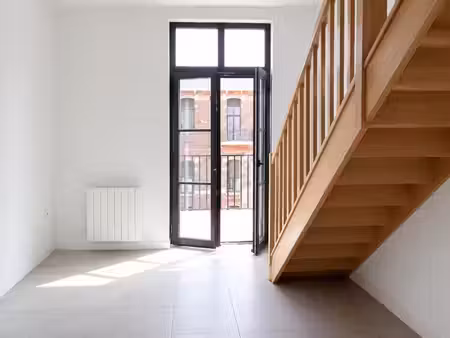 t2 en duplex avec parking à st andre lez lille