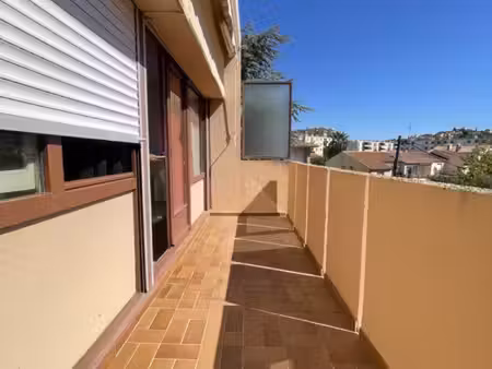 appartement à saint-raphaël avec terrasse et parking en sous-sol