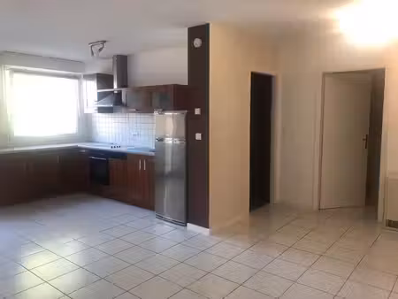 2 pièces avec garage double