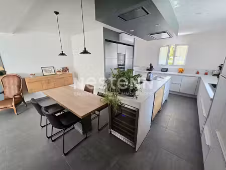 toulouse pouvourville 31400 maison t6 de 213 m² -terrain de 271 m² - toit terrasse de 67m²