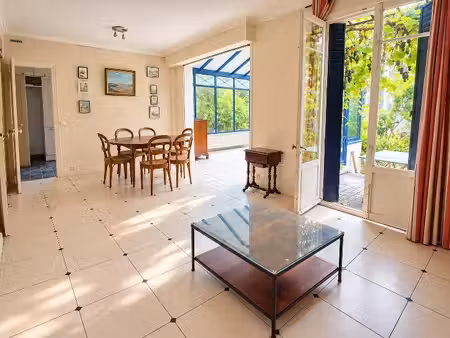 a vendre bas montreuil limite vincennes tres rare maison familia