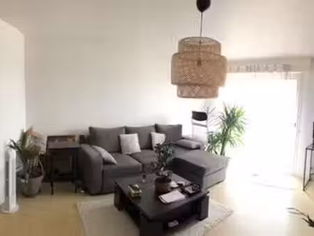 location appartement 2 pièces à auray (56400) : à louer 2 pièces / 49m² auray