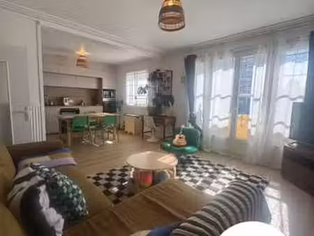 location appartement 4 pièces à lorient (56100) : à louer 4 pièces / 81m² lorient
