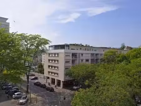 location appartement 2 pièces à caen (14000) : à louer 2 pièces / 77m² caen