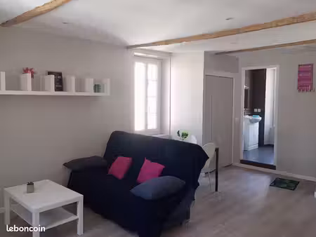 charmant studio 29 mètres carrés plein cœur du mourillon