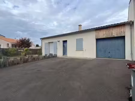 maison de village — 75 m² au cœur du bourg de magné