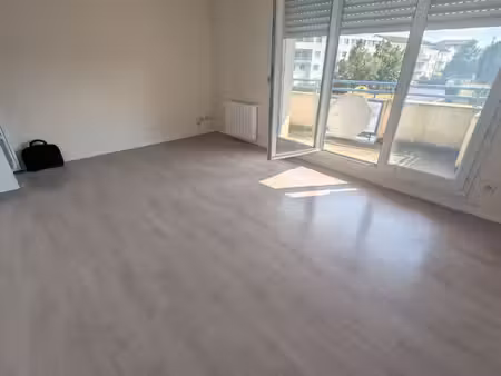 appartement 2 pièces 35 m² à louer poitiers 86000 ? | era immobilier