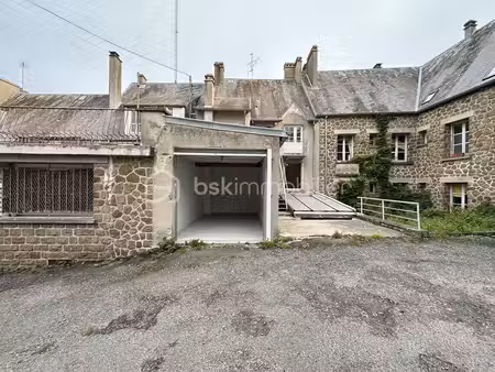appartement de 137 m² à mortain