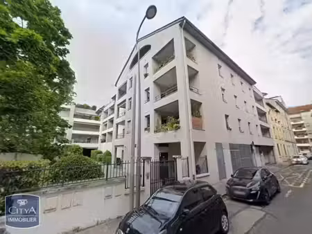 appartement à louer 3 pièces 69.22 m² - lyon 8e arrondissement (69008) - 1 177€