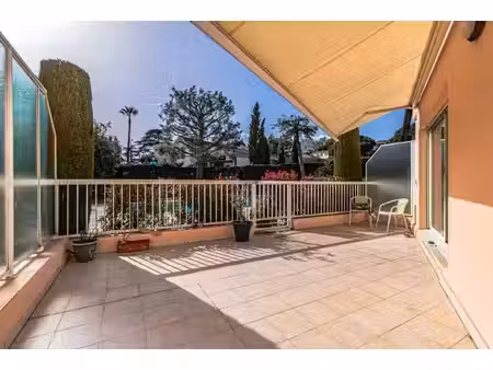 cannes, 3 pièces 70 m² standing 2 parkings, cave, piscine