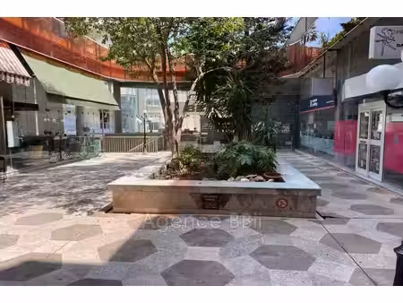 vente local commercial 22m2 antibes 06600 - 108999 € - surface privée
