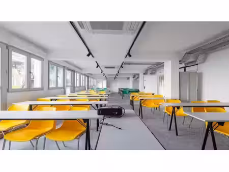 location bureaux paris 75018 585m²