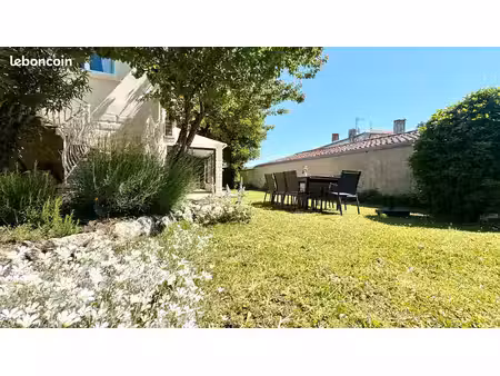 maison 6 pièces 157 m²