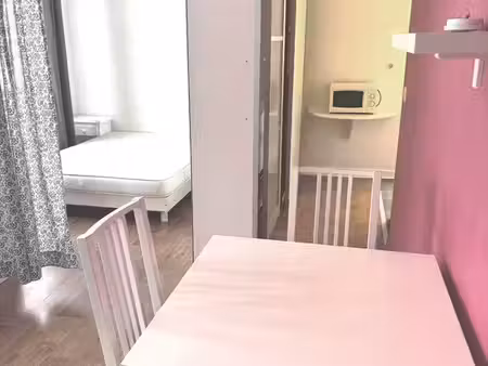studio meublé avec parking
