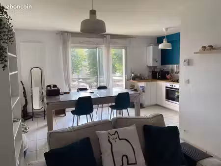poitiers loue appartement t2 rue dieudonné costes résidence tournesol