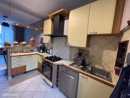 maison à louer béguey