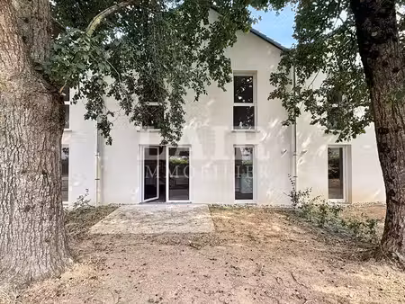 maison neuve avec jardinet et garage - réf 15393