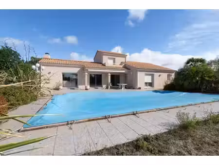 maison 4 pièces et grand terrain constructible à talmont sai