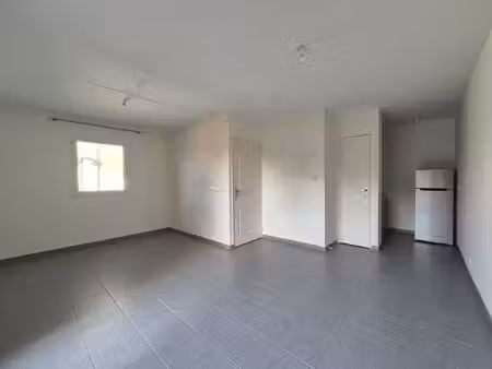 angers quartier lac de maine - studio non meublée
