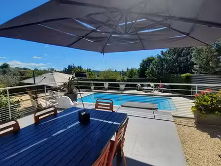 vends maison à vivre