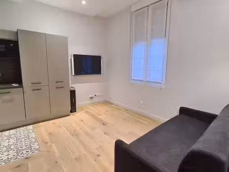 studio 22 m² - hyper centre