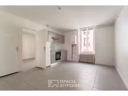 appartement rénové proche de la place saint anne