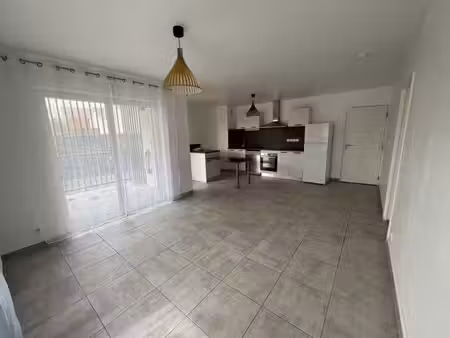 appartement t3 avec terrasse et garage
