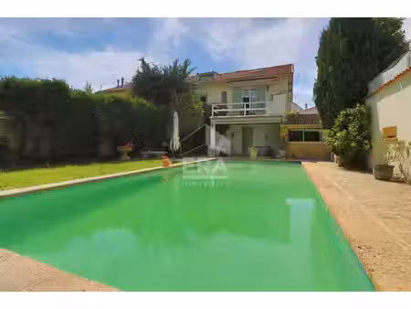 maison avec piscine et jardin -186 m² habitables - terrasse - garage - parking - secteur l