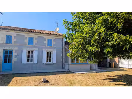 maison de village - reignac - 103 m2
