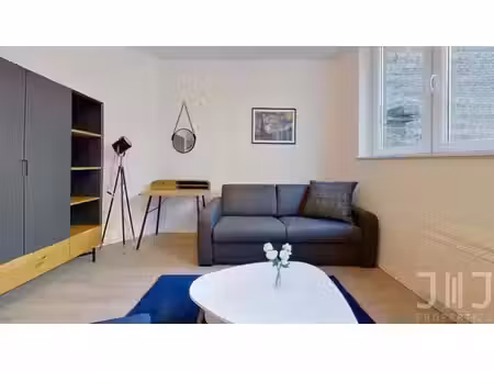 magnifique studio meublé - gare du midi
