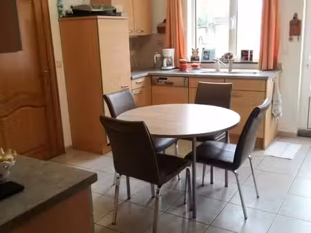 villers-saint-ghislain: masion tout confort : 800€