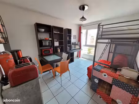joli studio climatisé