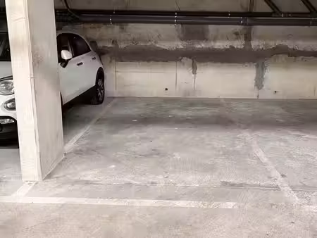 location place de parking