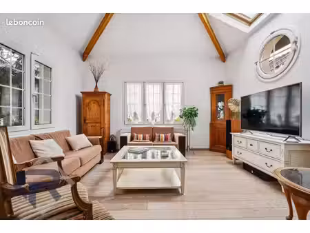 maison 6 pièces 174 m²