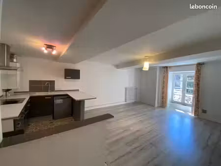 bel appartement avec cave